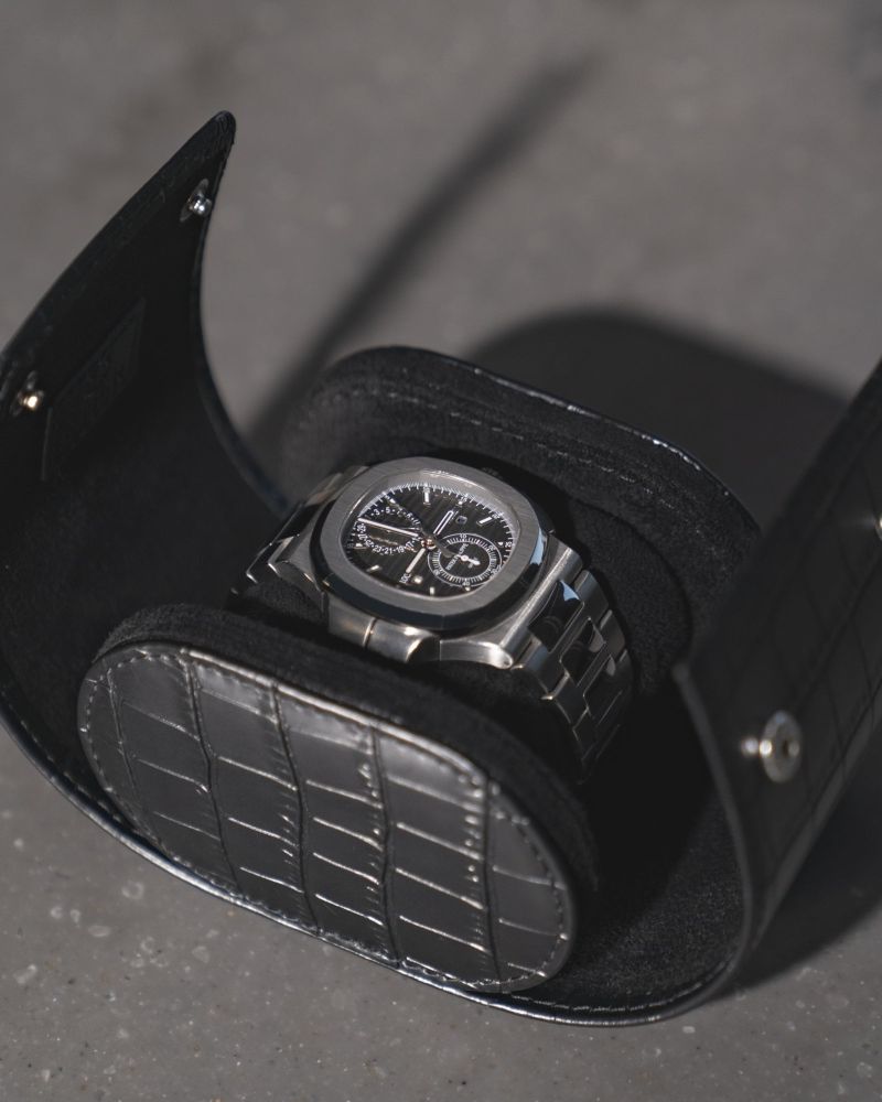 Etier Verdi Single Watch Roll Black Crocodile Leather